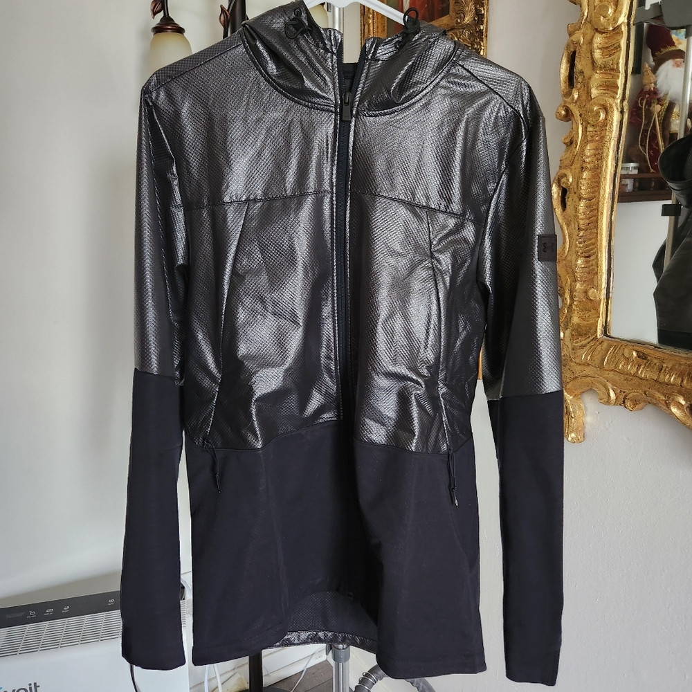 Under Armour light jacket